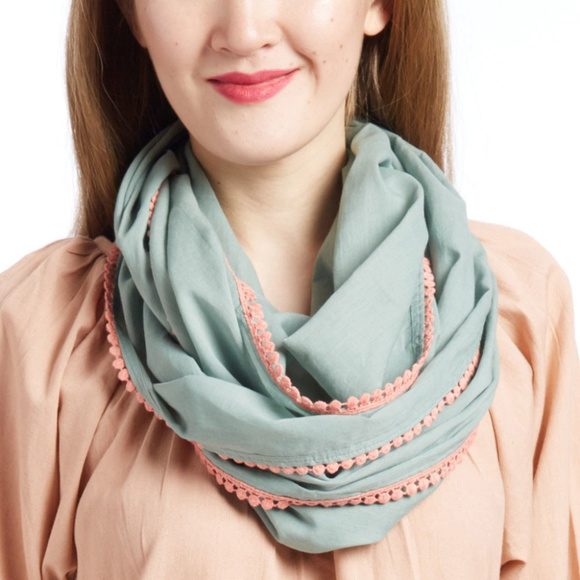 Dresses & Skirts - NEW Blush Dress w/ Infinity Scarf (Mommy and Me)